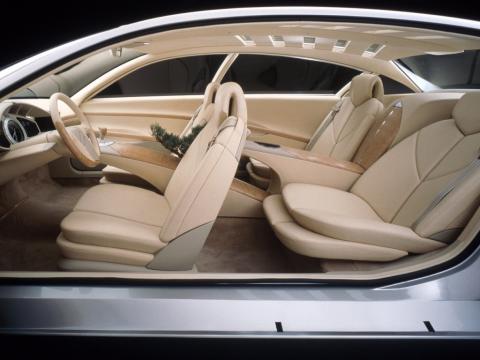 c6_lignage_1999_concept_prefigurant_la_c6_interieur_0.jpg